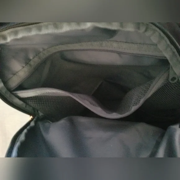 Adidas Grey & Black Stonewashed Rose Gold Accents Backpack Womans/Girls - Picture 7 of 8